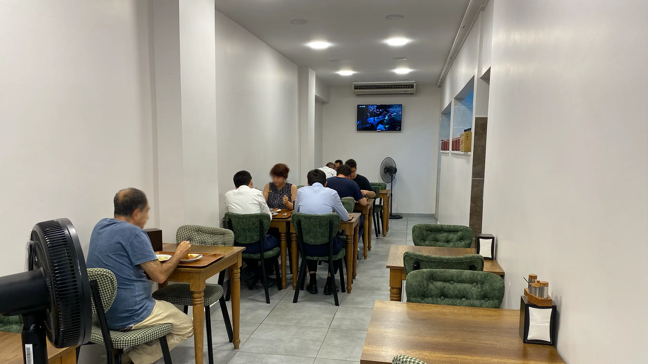 Bakırköy Ev Yemekleri Yapan Yerler: Bahar Ev Yemekleri